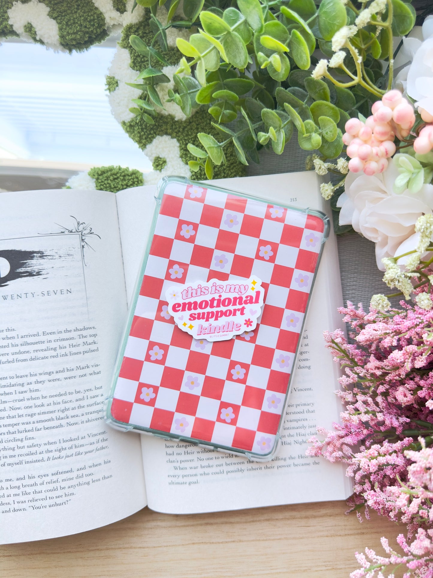 Checkered Daisies Kindle Insert