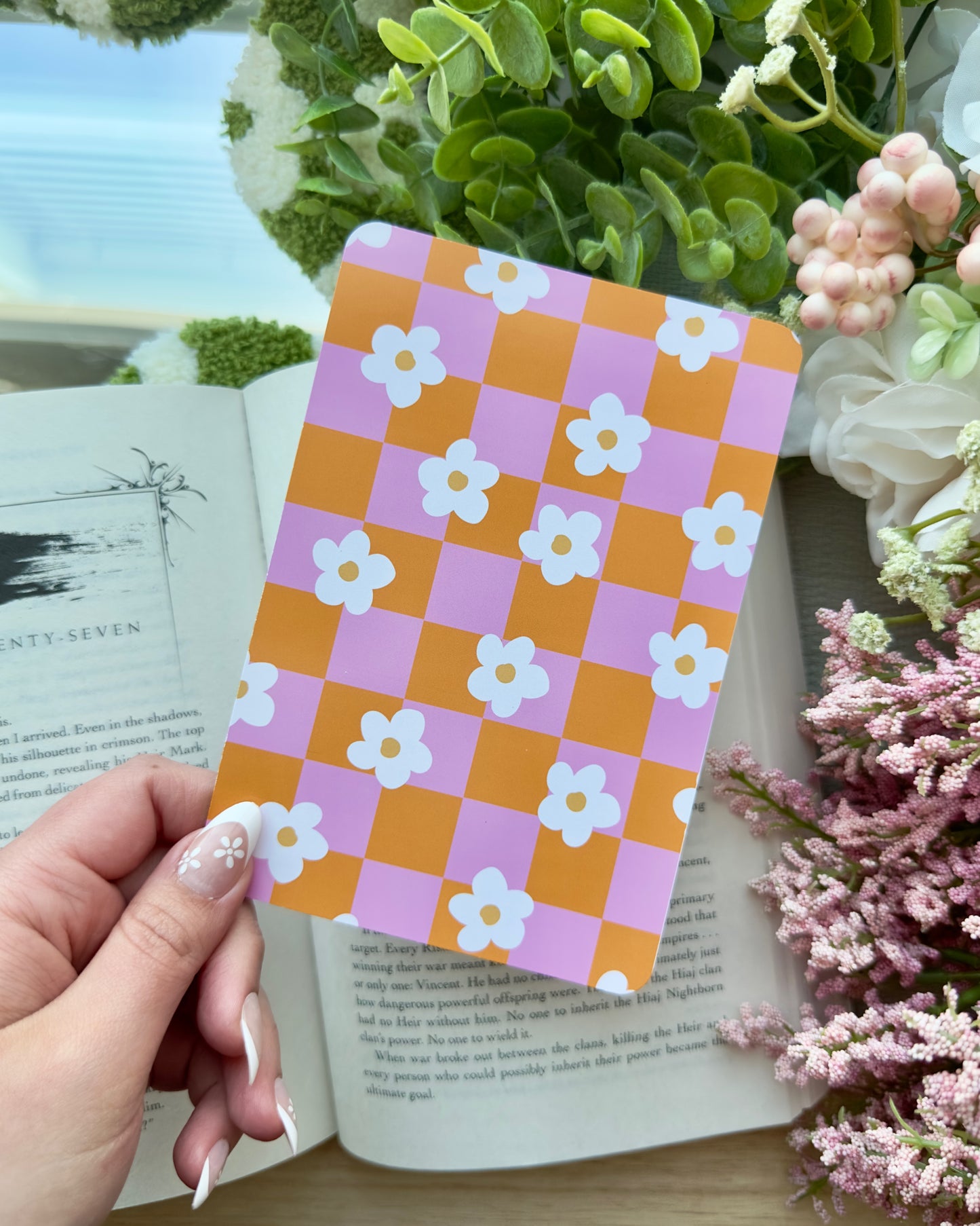 Checkered Flower Kindle Insert