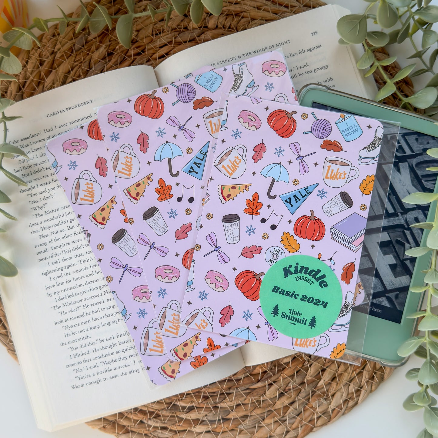 Gilmore Girls Fall Pattern Kindle Insert