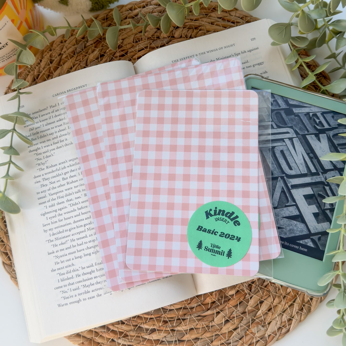 Fall Checkered Pattern Kindle Insert