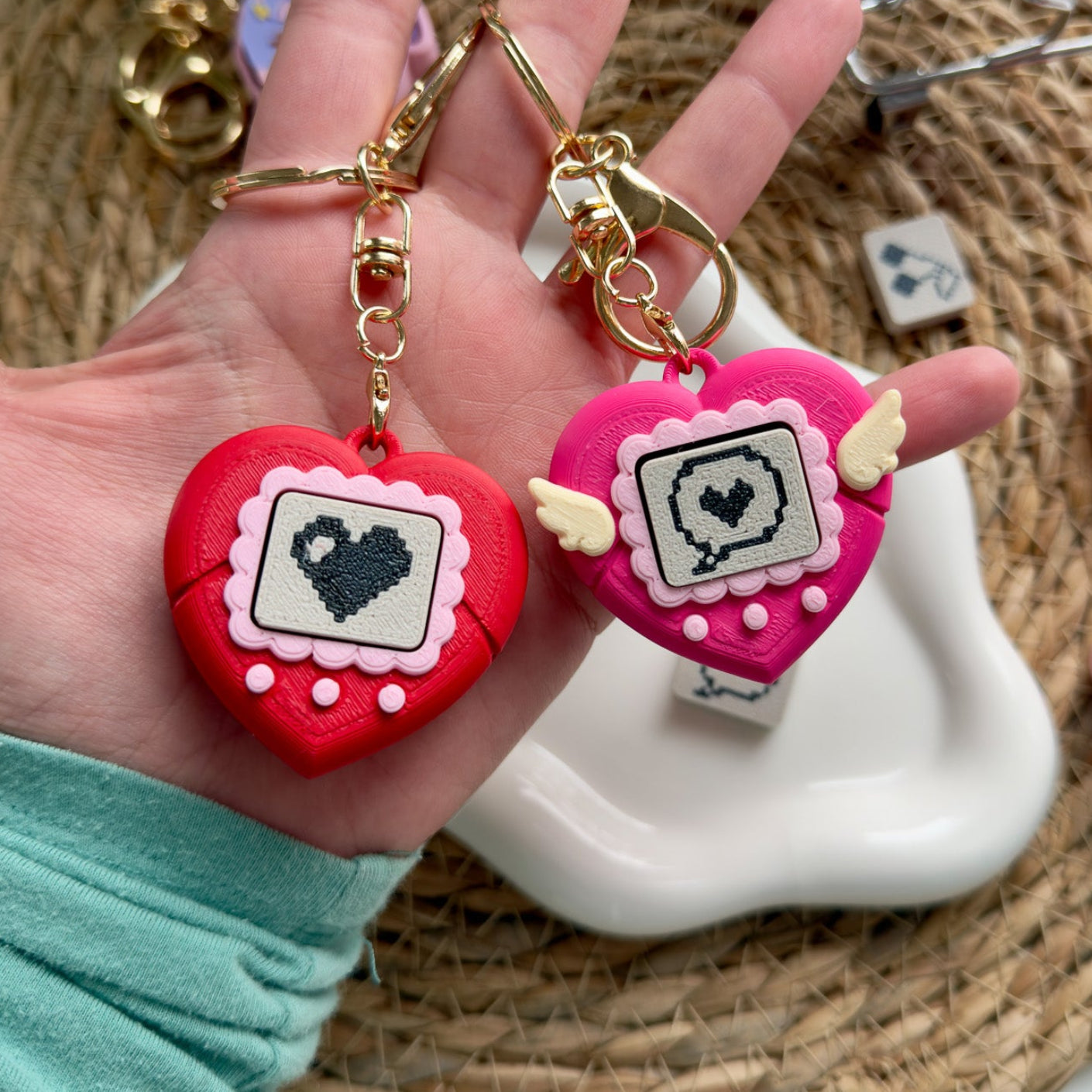 Heart V-Pet Fidget Clicker